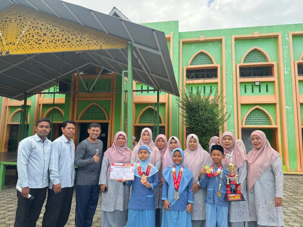 Terus Mengukir Prestasi, 3 Siswa MIN 7 Kota Banda Aceh Meraih Juara Apa Ajang SETDA CHAMPIONSHIP 2025