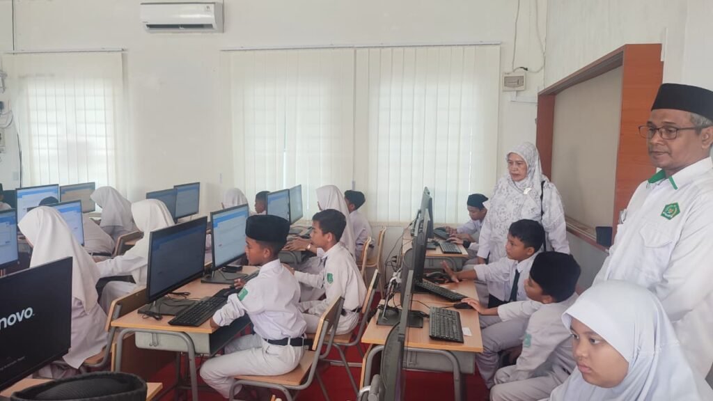 Pelaksanaan Ujian Madrasah Tahun 2026 MIN 7 Kota Banda Aceh Sukses Digelar dengan Sistem CAT – CBT