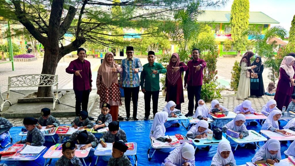 Kankemenag Kota Banda Aceh Tutup Kegiatan Matamuda 2026 MIN 7 Kota Banda Aceh dengan Lomba Mewarnai dan Penandatanganan Fakta Integritas
