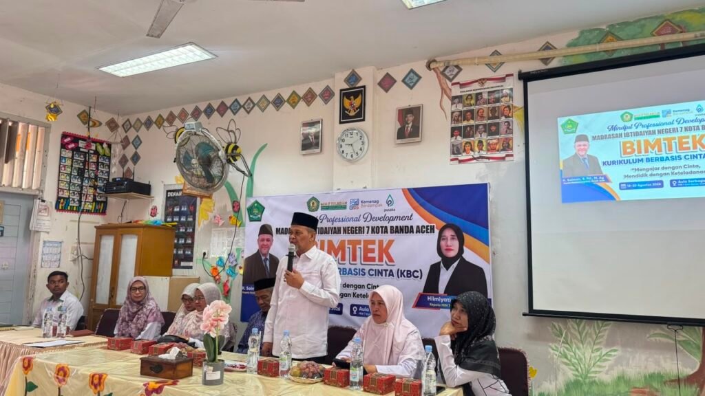 MIN 7 Teladan Kota Banda Aceh Laksanakan Bimtek Kurikulum Berbasis Cinta (KBC)